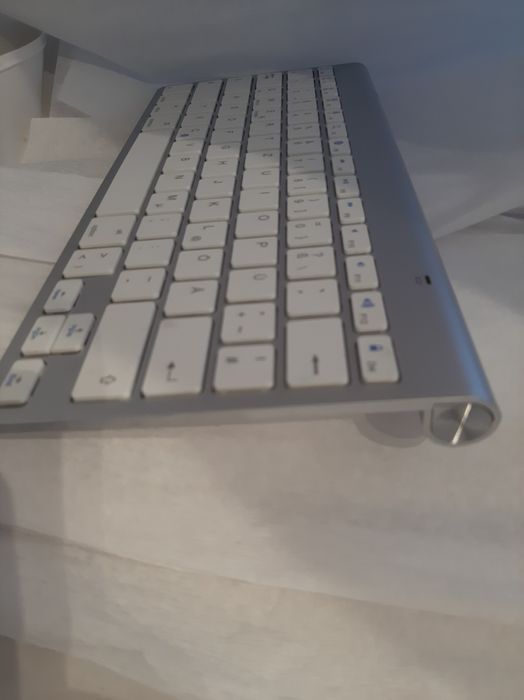 Klawiatura bluetooth Aplic