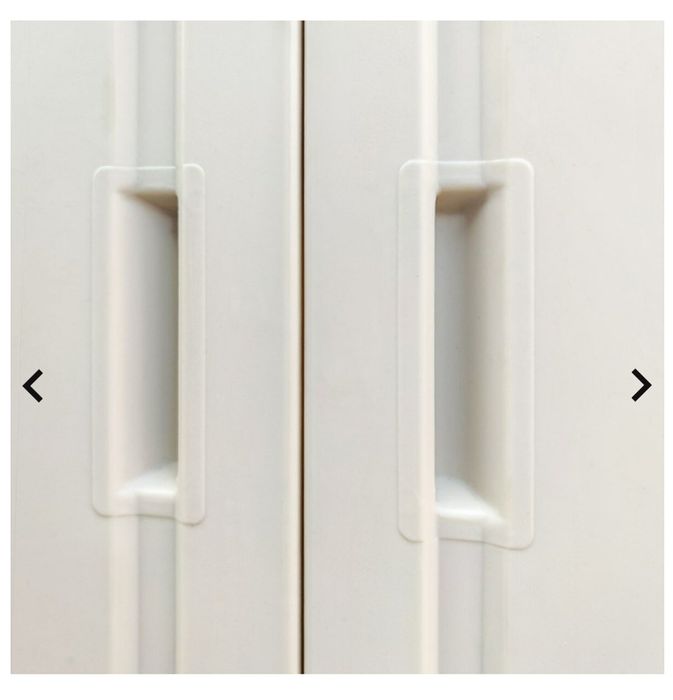 Садові меблі. Пластикові тумби шафи дверцята