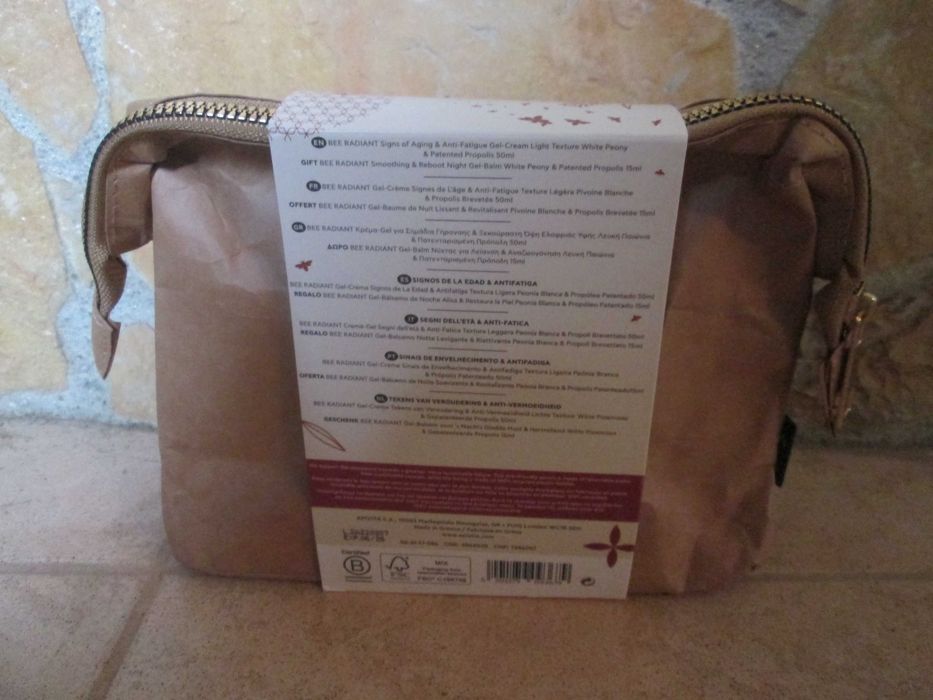 Apivita Coffret Bee Radiant It's Glow Time - NOVO