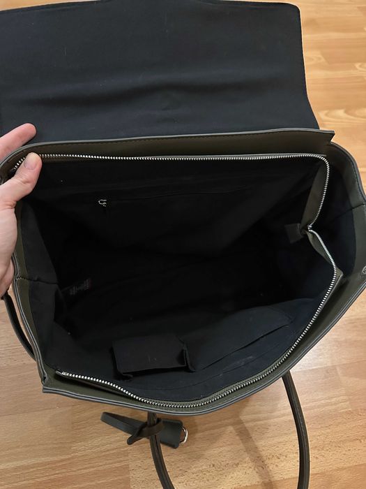 Зелена сумка велика під ноутбук