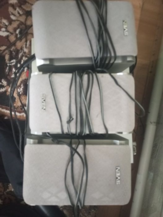 Продам колонки 3 штуки.