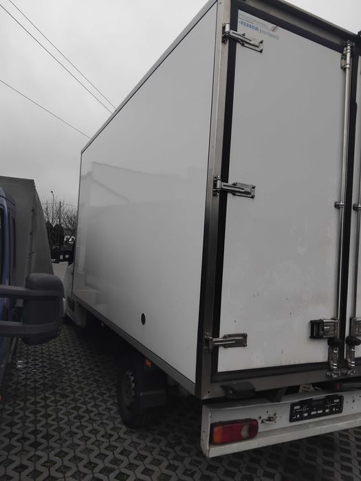 renault master chłodnia mrożnia 8 palet