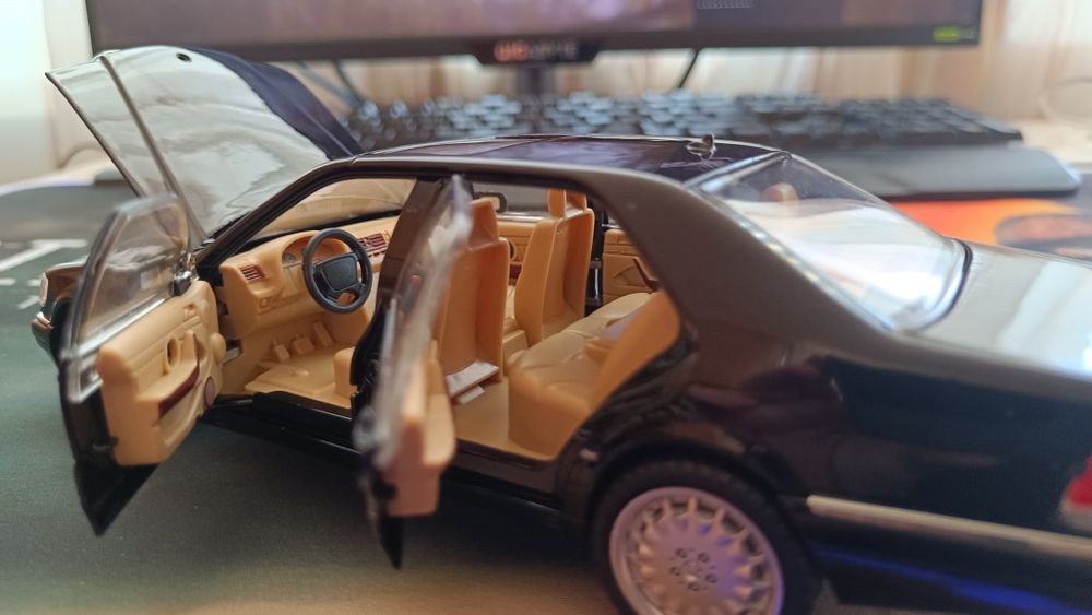 Модель авто: Мерседес W140 Кабан