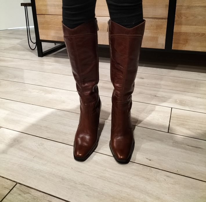 Kozaki Lasocki 36 jak nowe