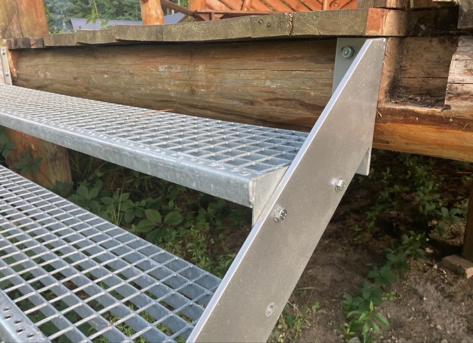 Stopnie WEMA 800x240 mm | ocynkowane | 30x2 mm | stopień metalowy, stopnice