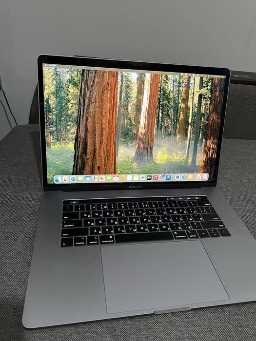 Продам маккбук Apple MacBook Pro 15-inch 2019 512Gb