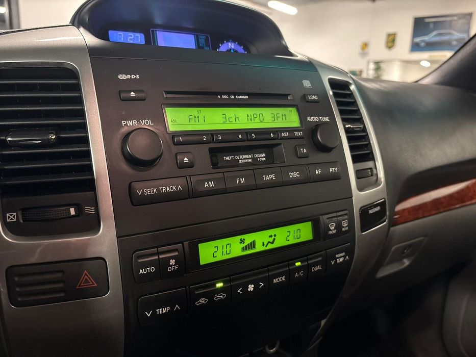Toyota Land Cruiser - 120 Series - Como Novo - 6 velocidades • Antigo IUC