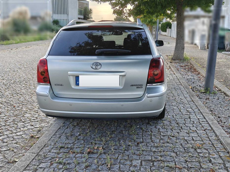 Toyota Avensis SW 2.0 D-4D 116 cv 2005 pele GPS câmara — photo 5