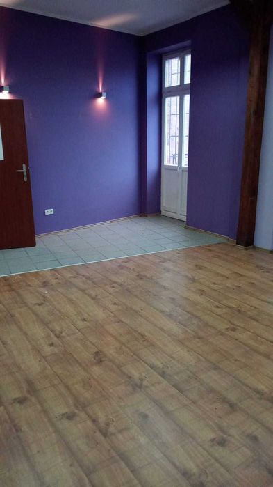 Lokal użytkowy na wynajem z miejscem parkingowym -Centrum