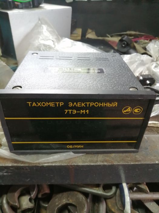 Электронный тахометр