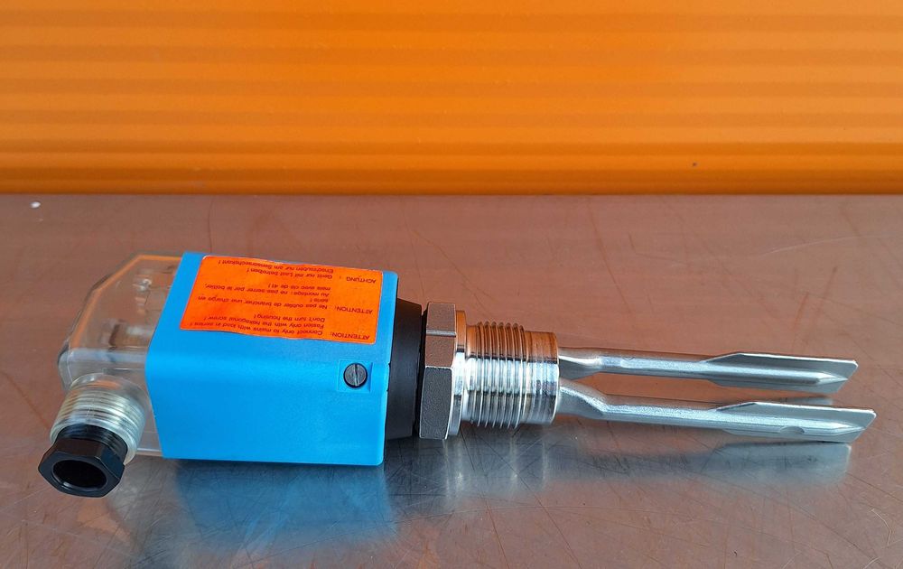 Wibracyjny Sygnalizator Czujnik Poziomu Cieczy Endress Hauser FTL 160