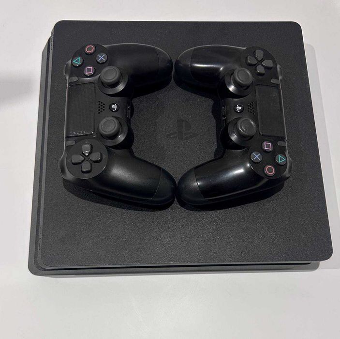Playstation 4 slim 500 gb SSD Kingston + 2 джойстики