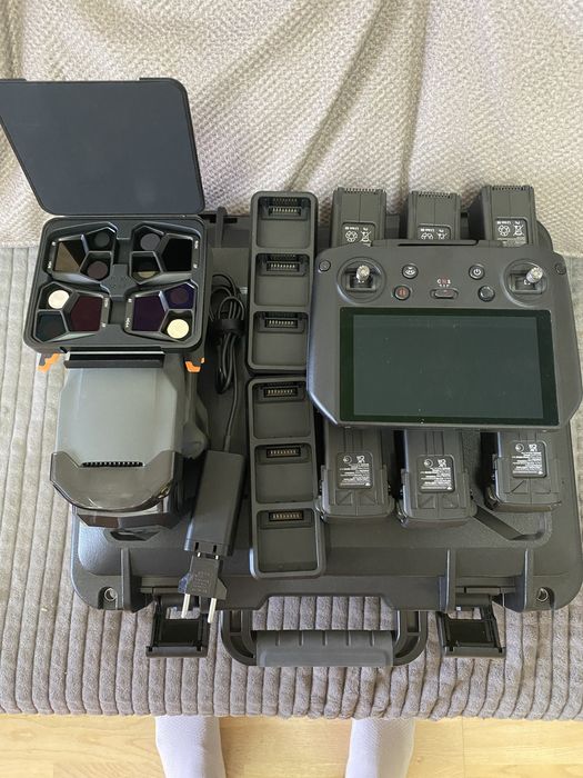 Продам коптер Dji Mavic 3pro