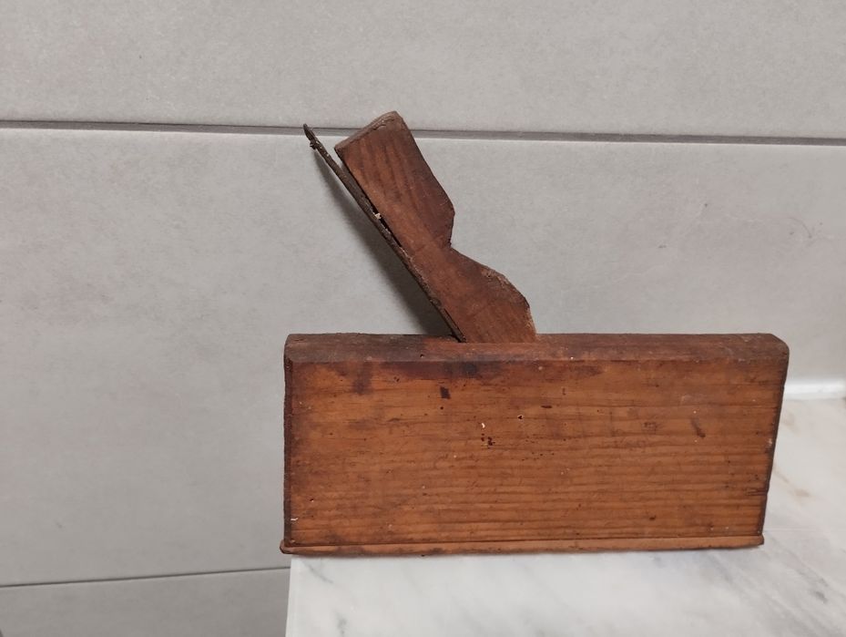 Plaina  muito antiga