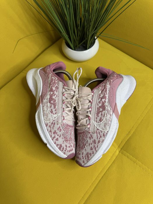 Кросівки Nike Superrep Go 3