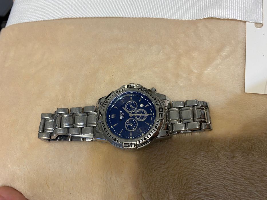 Годинник TISSOT