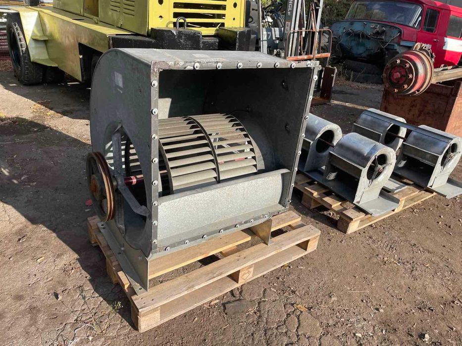 Продам промисловий вентилятор.