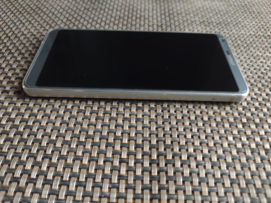 Телефон  LG G6  32GB