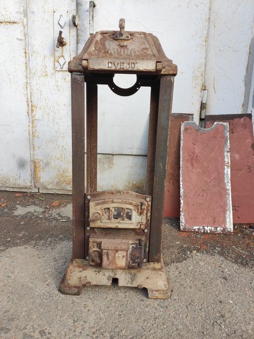 Печь камин буржуйка старинная