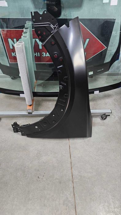 Крыло крило Mazda CX-30 Мазда СХ-30