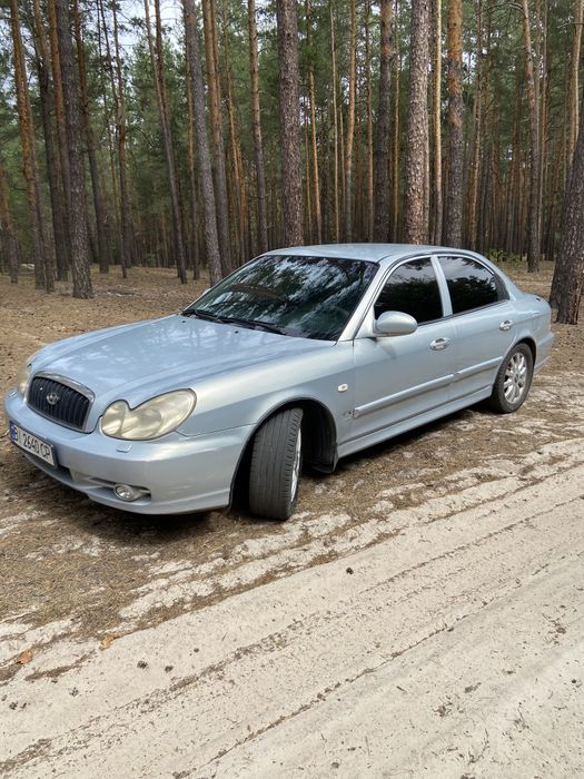 Hyundai Sonata EF