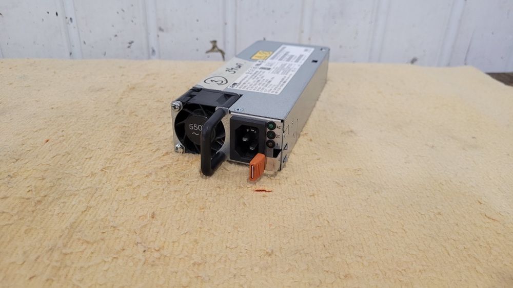 Серверный блок питания AcBel - 550W.