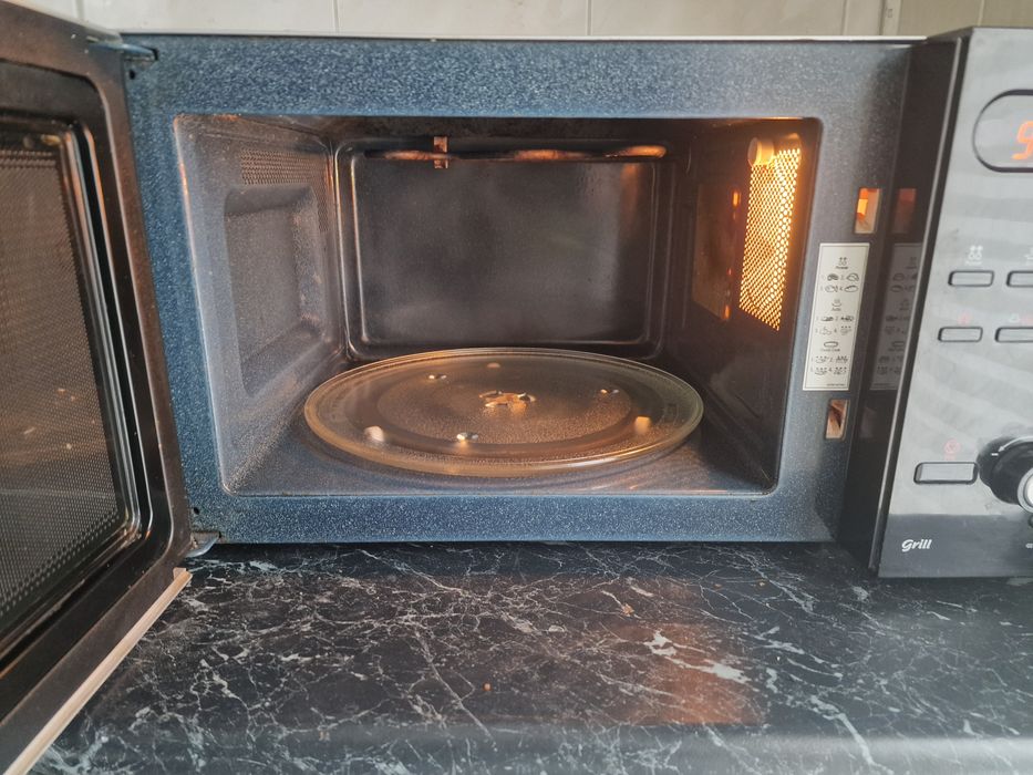 Mikrofalówka samsung grill duża