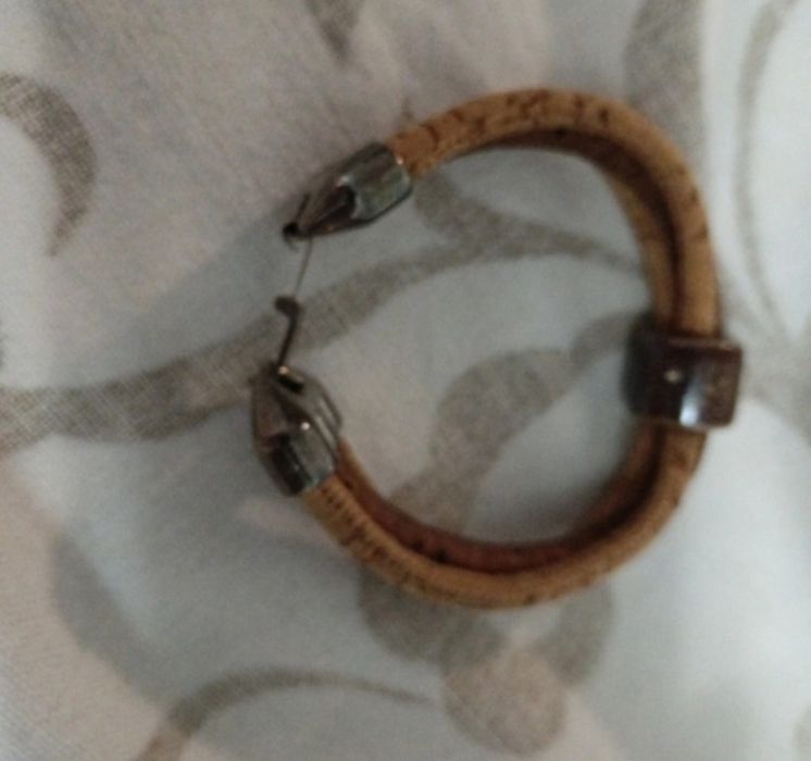 Pulseira castanha
