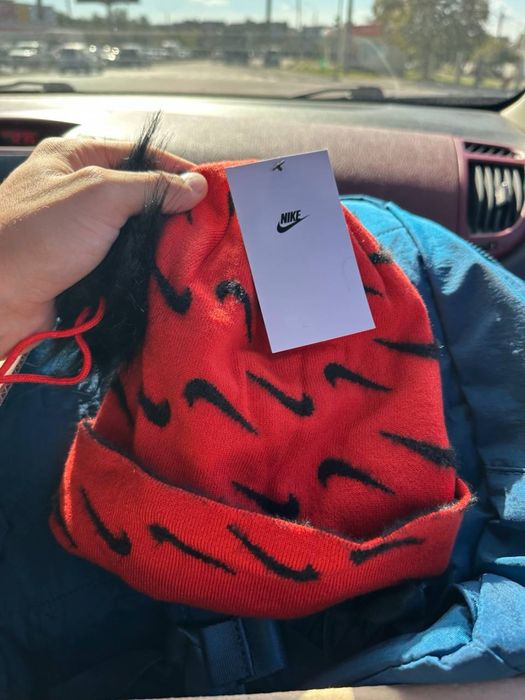 Шапка нова nike