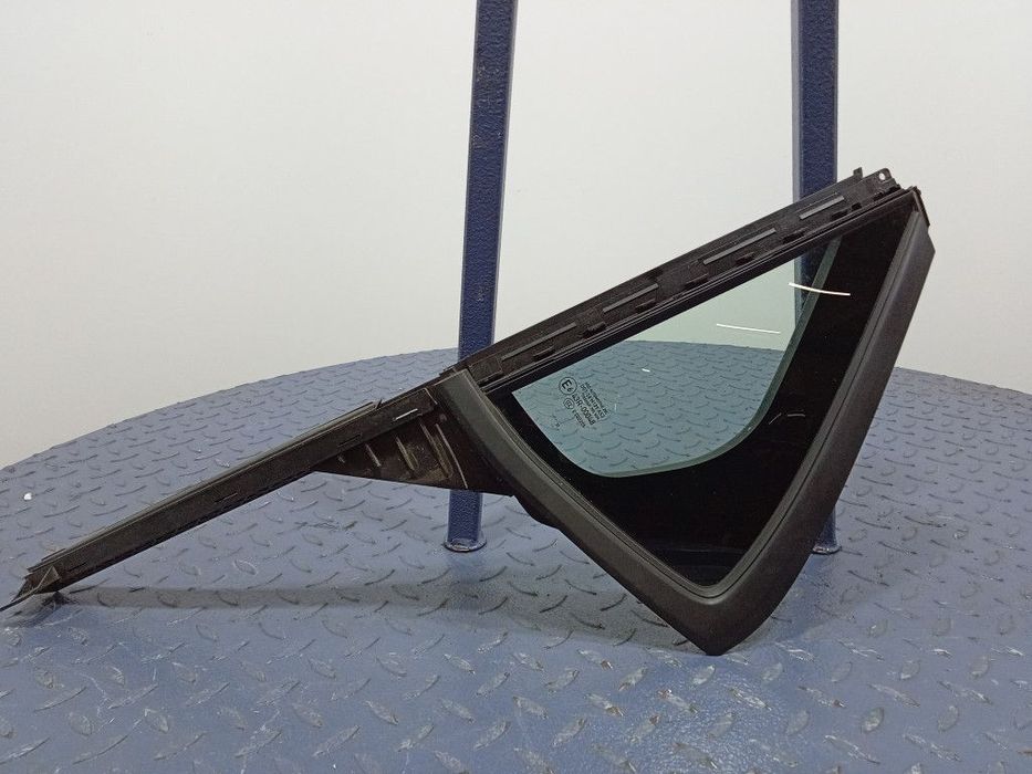 OPEL CORSA F 5D SZYBA DRZWI TYŁ LEWA TYLNA MAŁA 9829473680