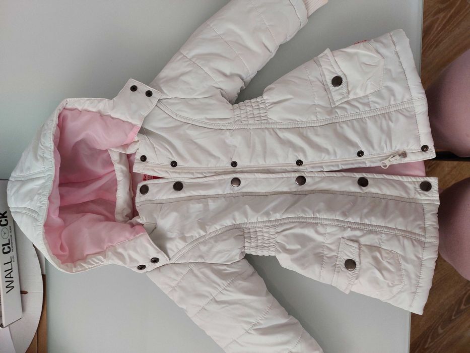 Oddam 2 kurtki zimowe reserved 3-6 miesiecy druga na 80cm