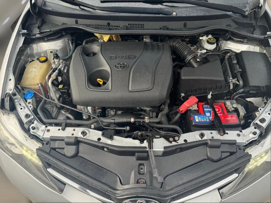 Toyota Auris 1.4 D-4D para peças