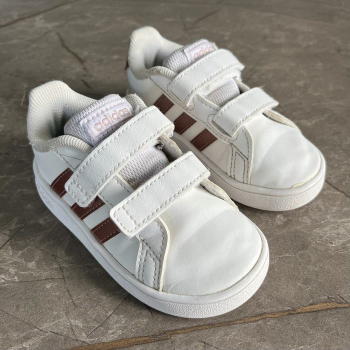 Дитячі кросівки Adidas Grand Court EF0116