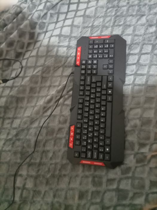 Teclado ligado por USB com leds