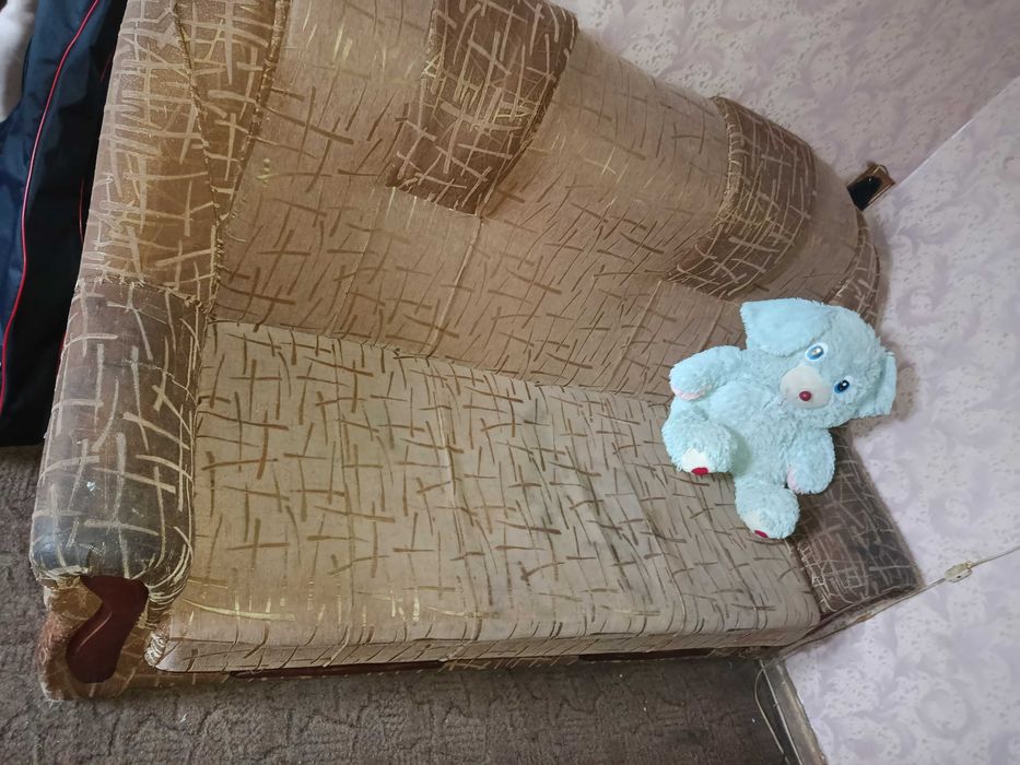 Продам диван б/у
