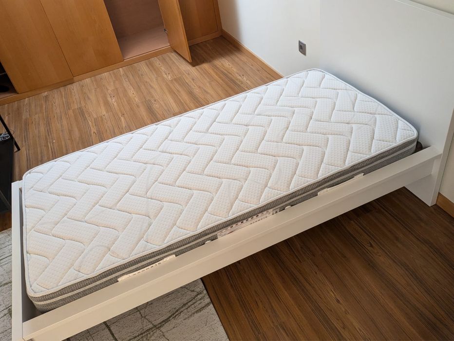 Cama solteiro + colchao