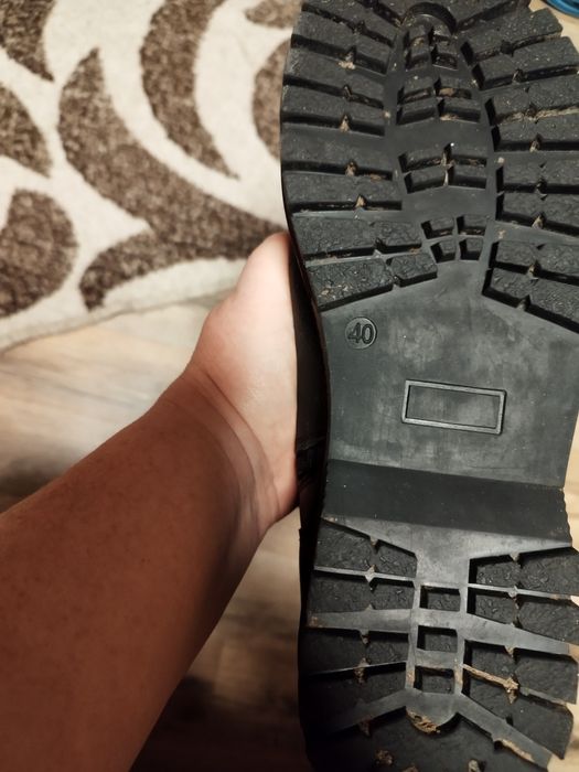 продам берці 39р