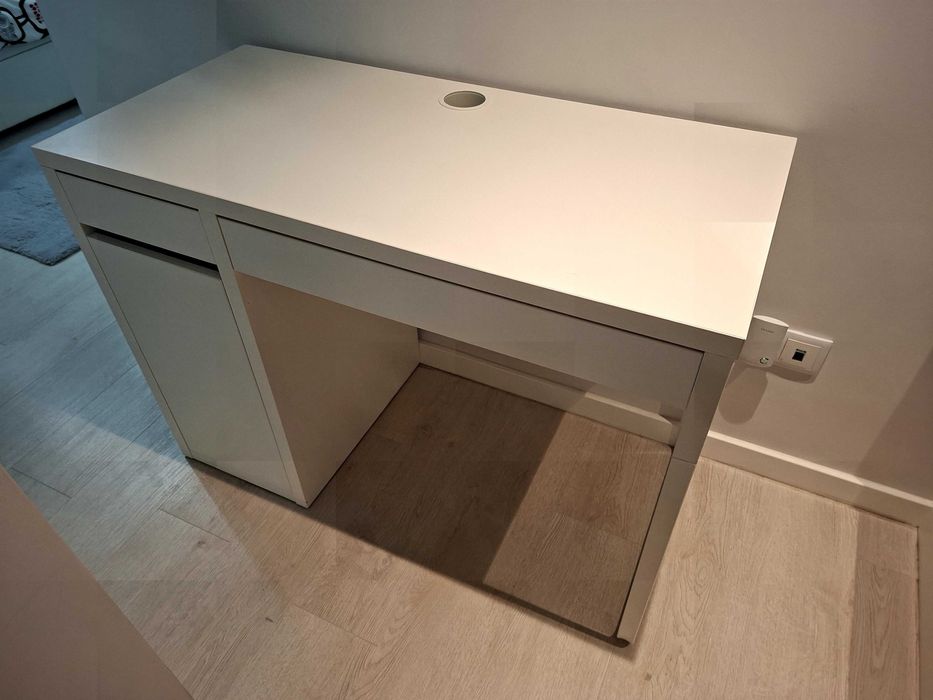 Secretária, branco, 105x50 cm completamente nova