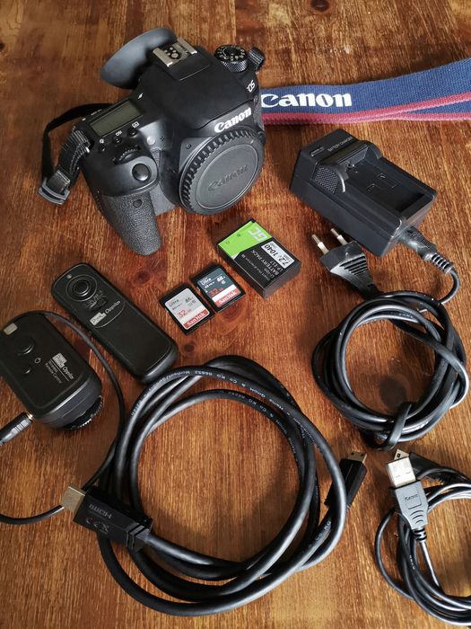 Body  Canon Eos 77D  / 24Mpx