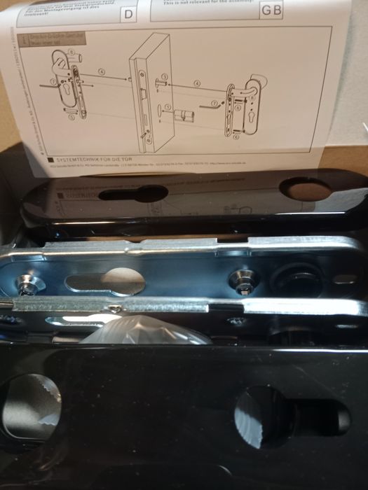 Klamki do drzwi nie używane nowe