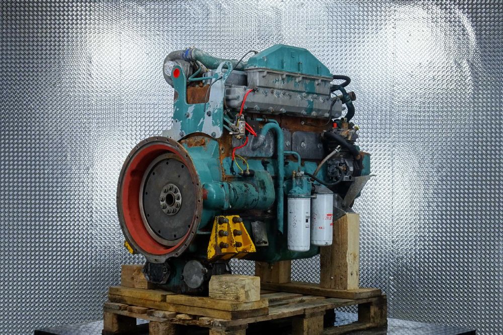 Silnik spalinowy - Volvo TD73 - części