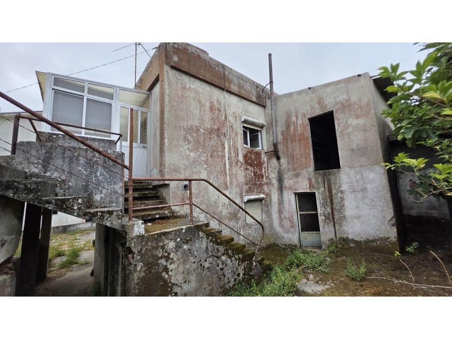 Moradia Para Restaurar A 5 Minutos Da Cidade Figueira Da Foz