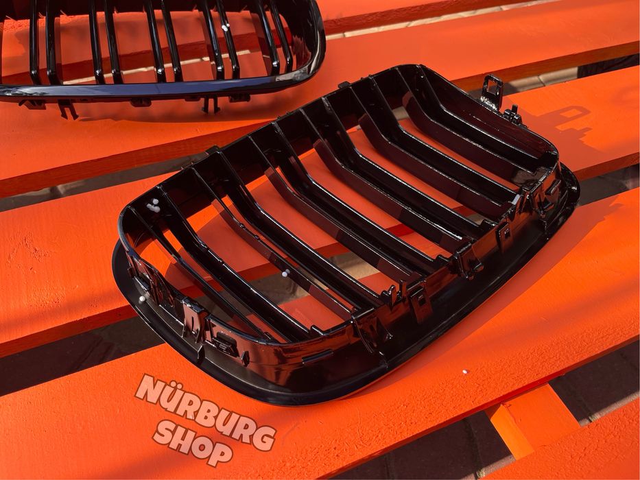 М решетка радиатора BMW E70 E71 ноздри c двойными ребрами