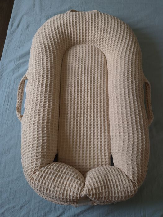 Кокон для немовлят