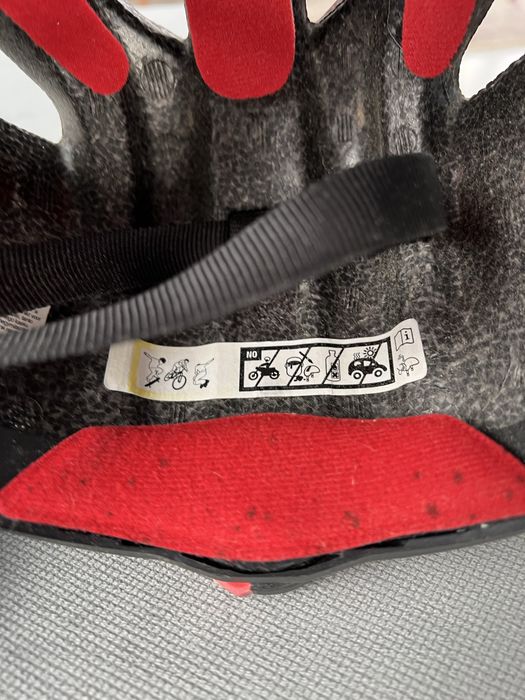 Capacete Ciclosmo/Patins ou  Trotinetas Tam M