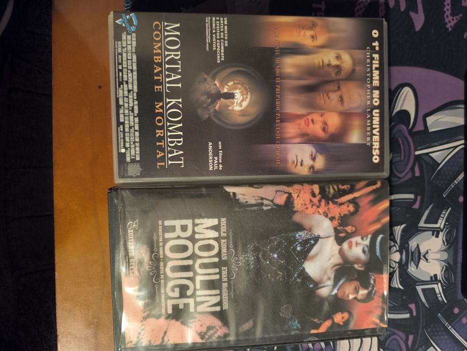 1 Filme em VHS e 1 DVD