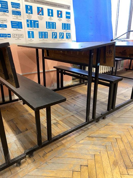 Продам школьные парты