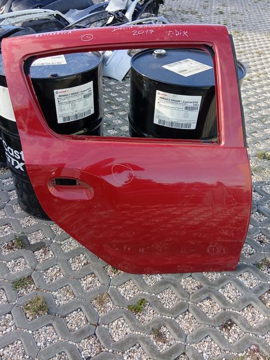 Porta traseira direita Dacia Sandero 2017