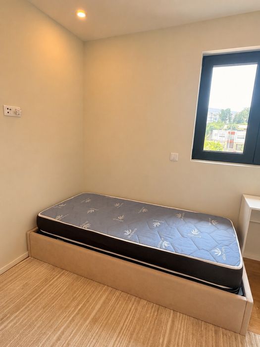Cama solteiro nova + colchão