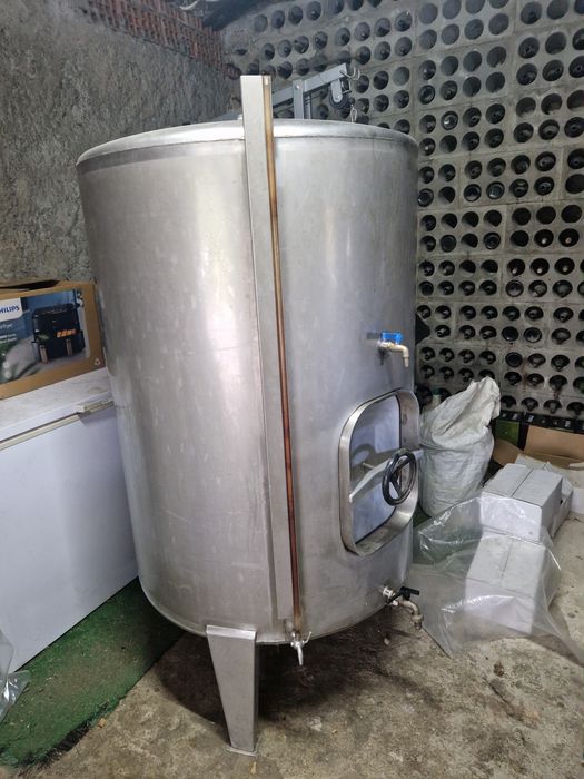 Cuba de Inox de 1000 litros.